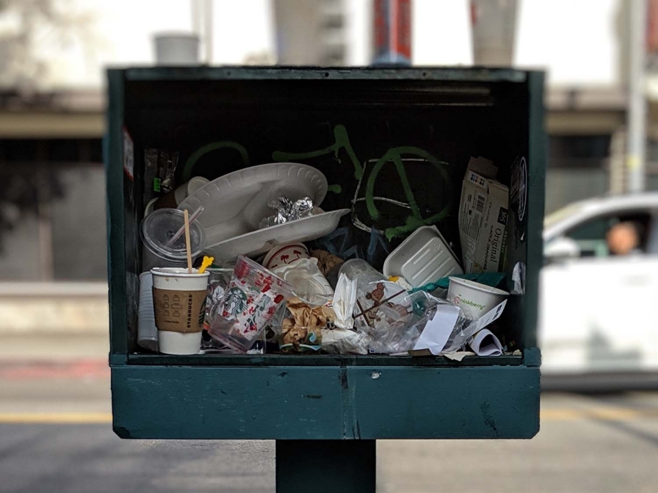 Infraction aux plastiques à usage unique