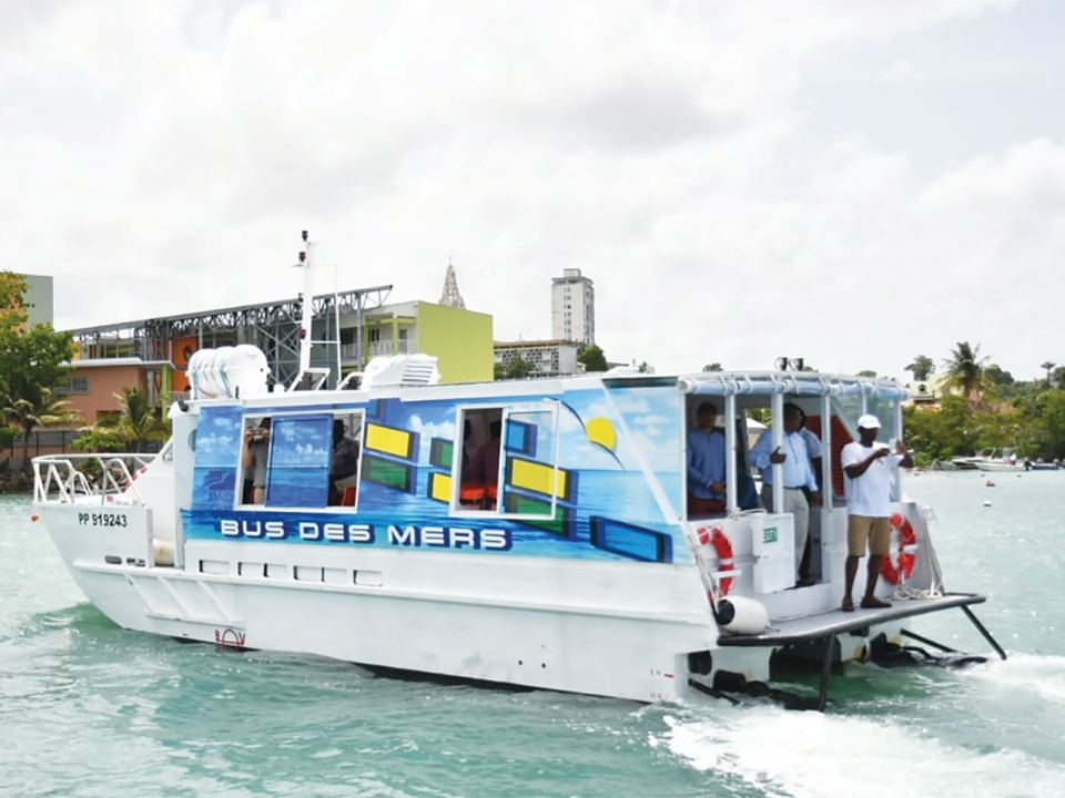 Transport de passagers en Guadeloupe : bus des mers, un transport alternatif