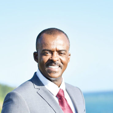 Vision économique de la Guadeloupe à 10 ans avec Ary Chalus  et de Guy Losbar
