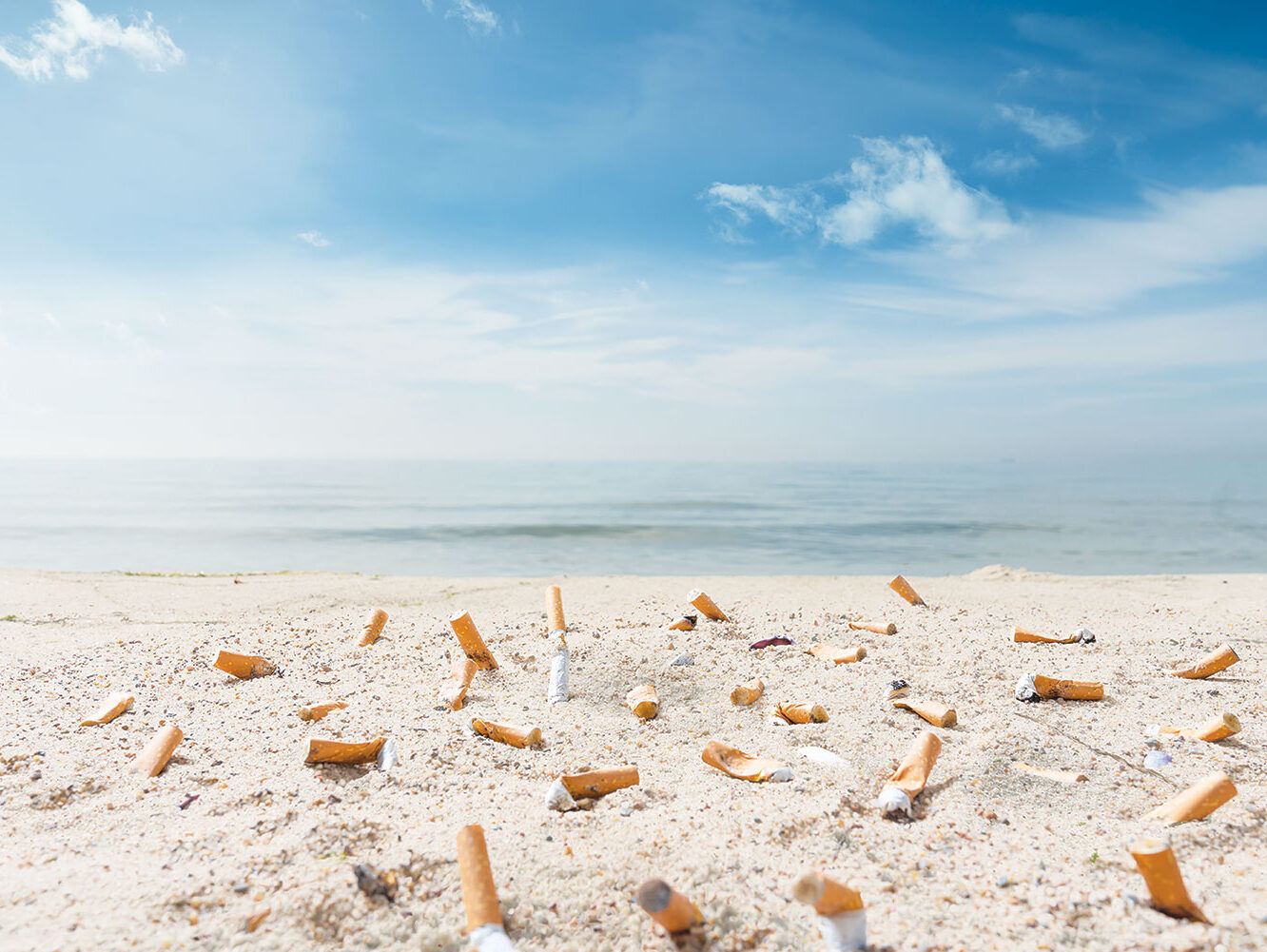 Récupération de mégots : les cigarettiers jouent la montre